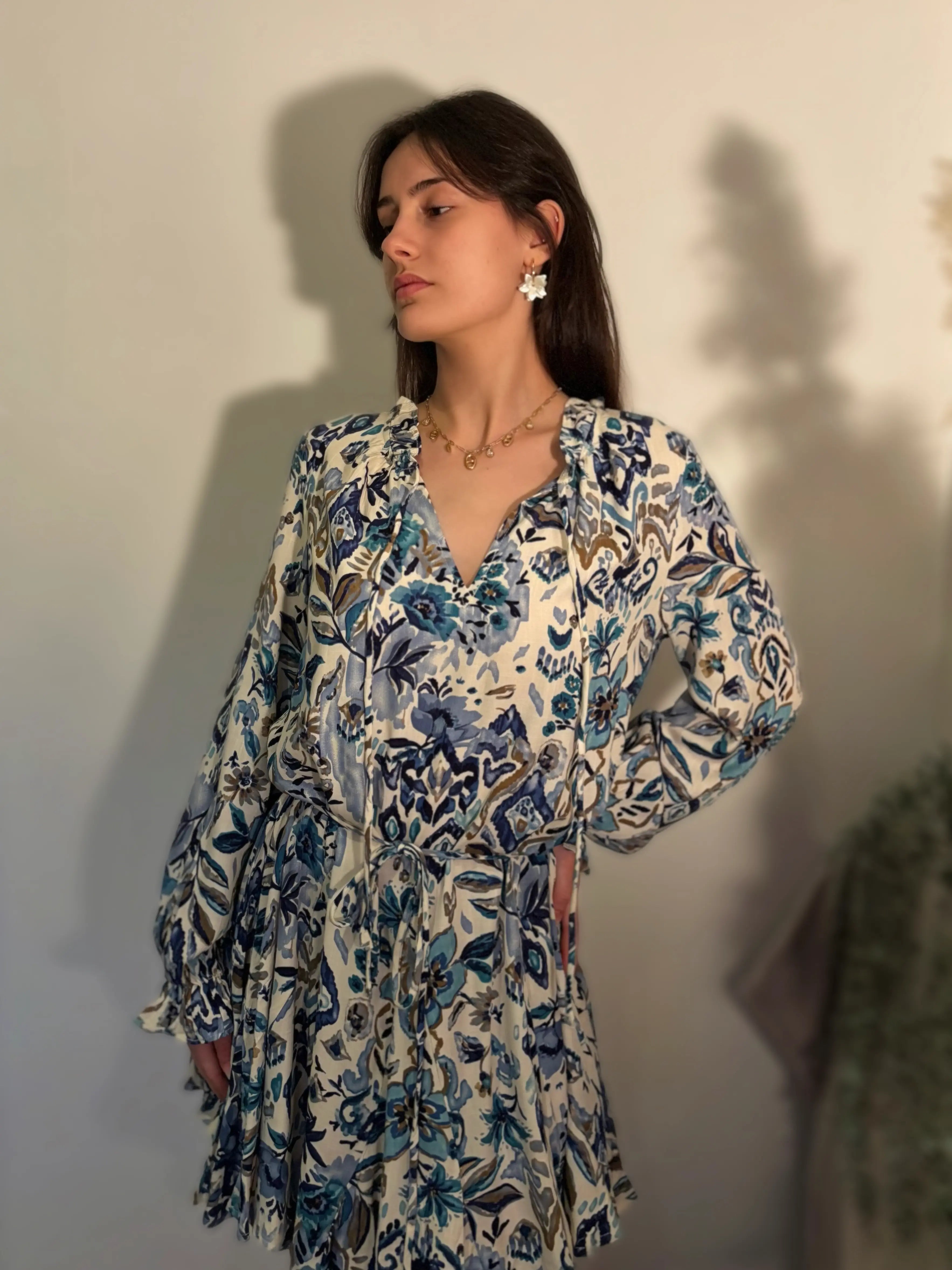 Robe bleu confortable et fluide à motif manches longues