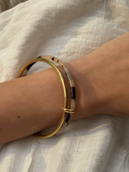 bracelet jonc or et résine léopard