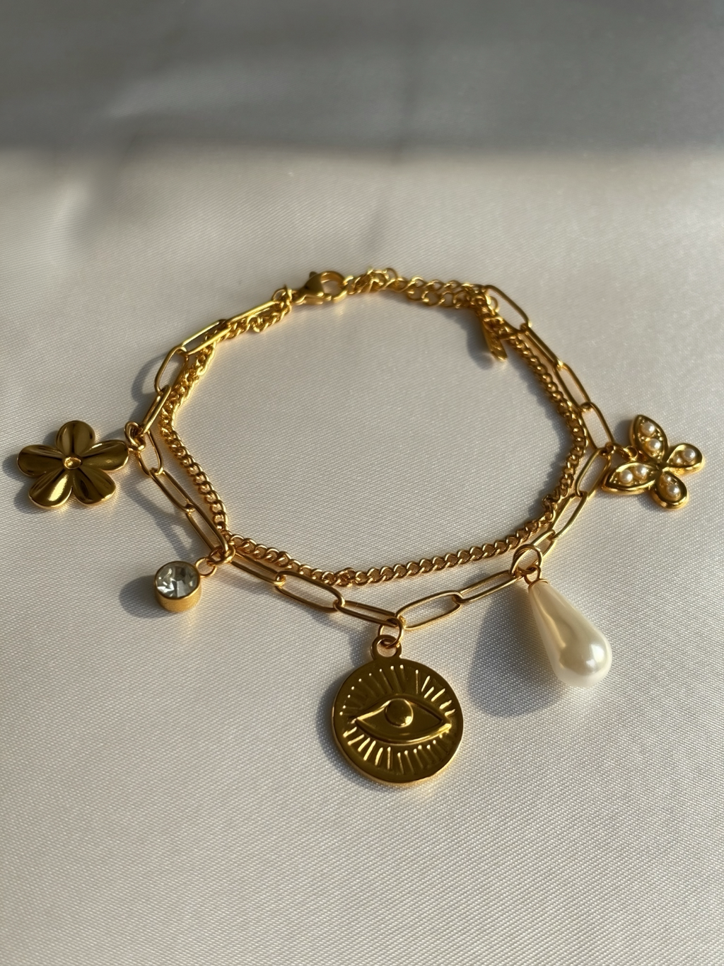 bracelets avec plusieurs charms