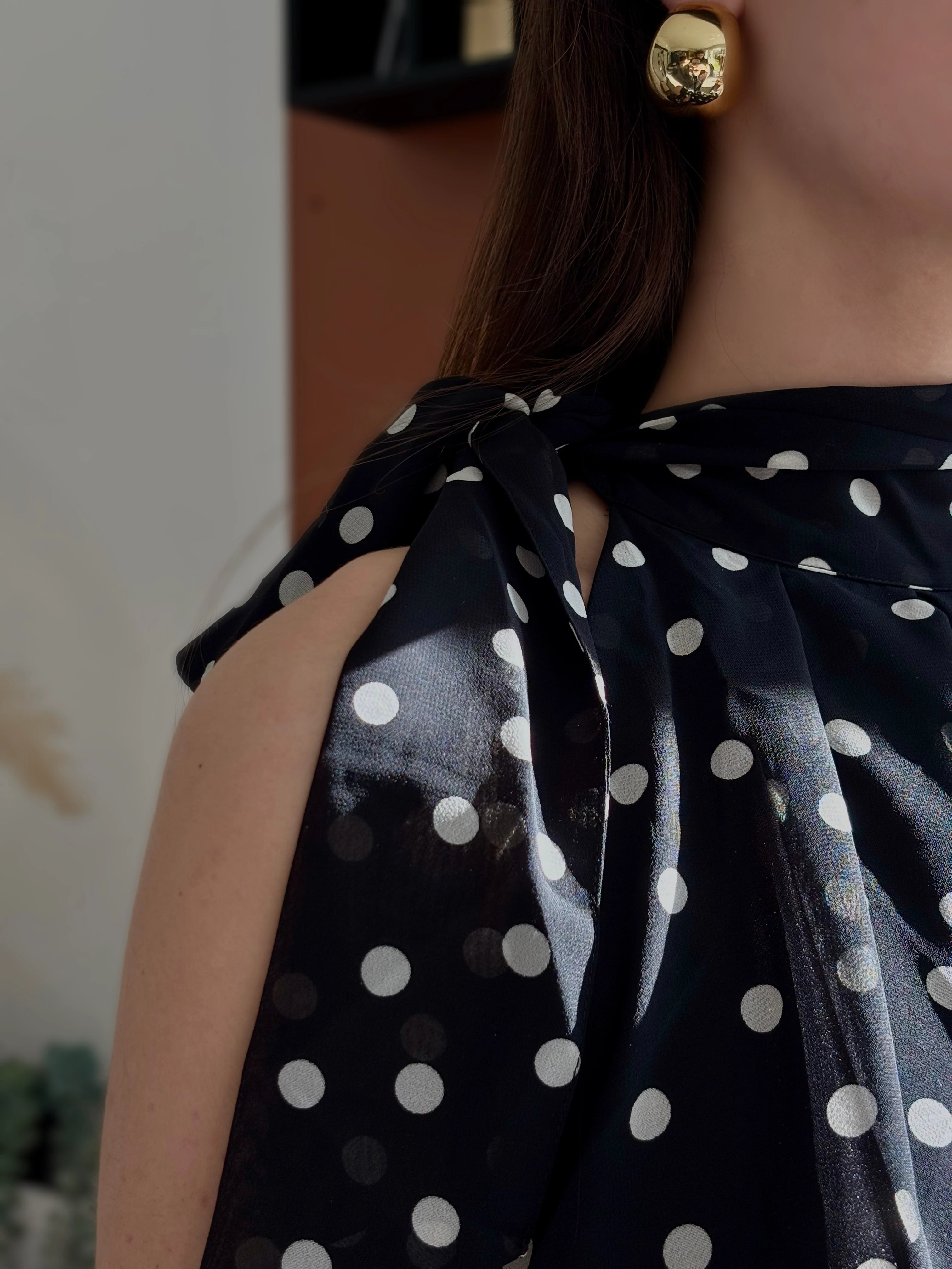 Top à pois avec noeud
