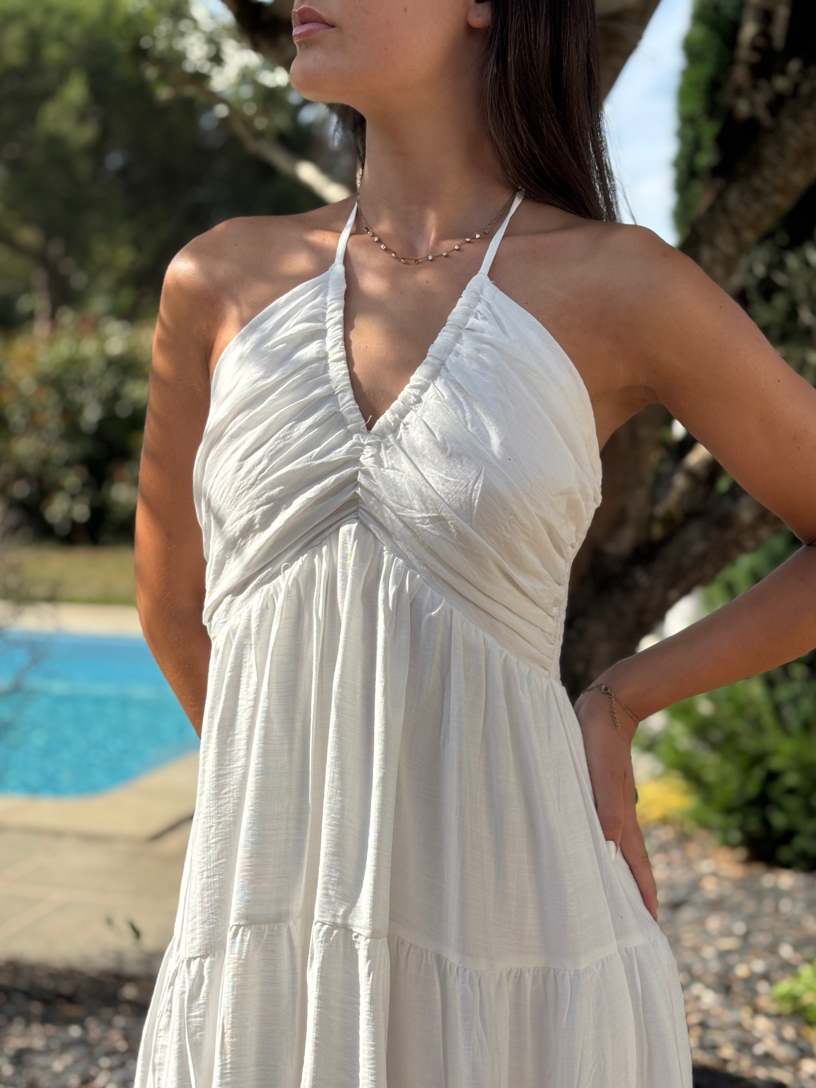 robe blanche dos nus